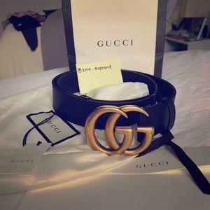 *GUCCI BLACK LOGO BELT*